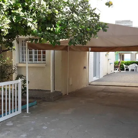 בית נופש Fig Tree Bay No 5, Area *