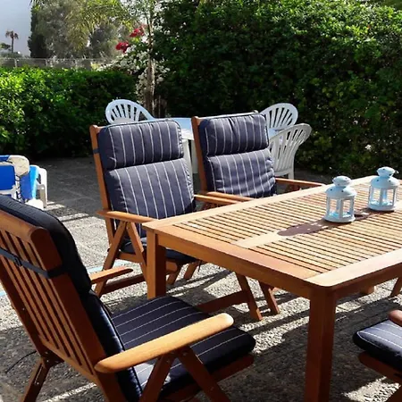 Fig Tree Bay No 5, Area