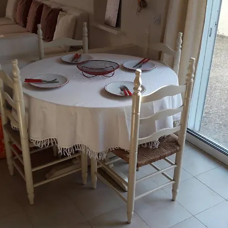 Fig Tree Bay No 5, Area בית נופש