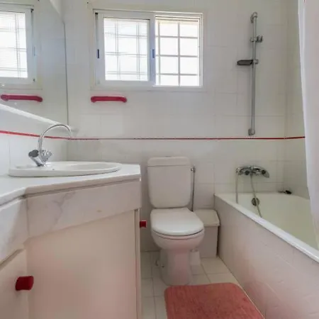 Fig Tree Bay No 5, Area * פרוטאראס